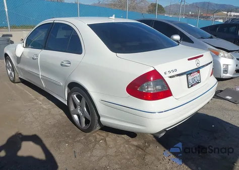 2009 Mercedes-Benz E 550 from USA, damaged, VIN WDBUF72X79B366881